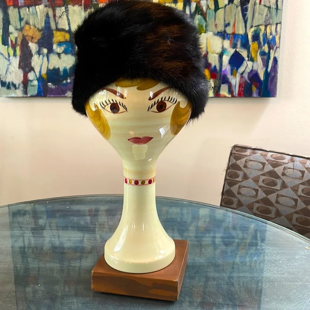 Vintage Black Mink Hat, from the 60’s - Picture 5 of 15